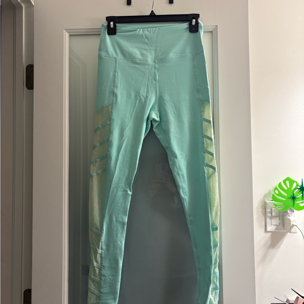 Bufffbunny mesh side leggings mint M